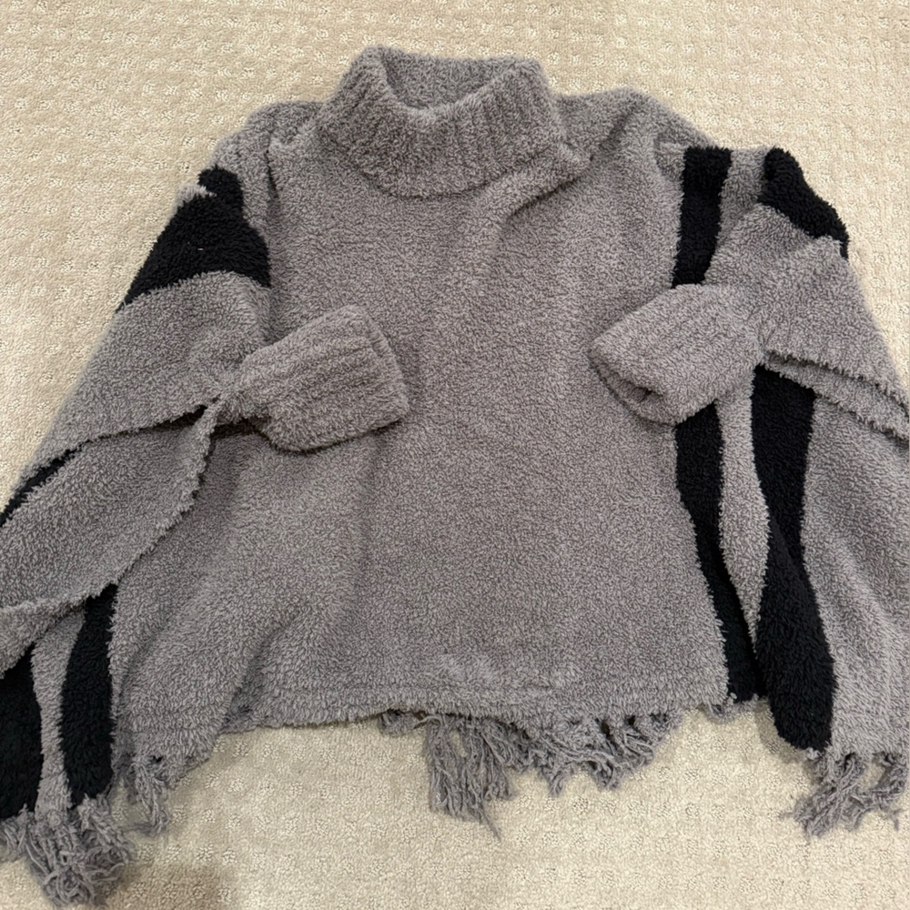 Barefoot Cozy Gray Turtleneck Fringe Sweater with Black Accent